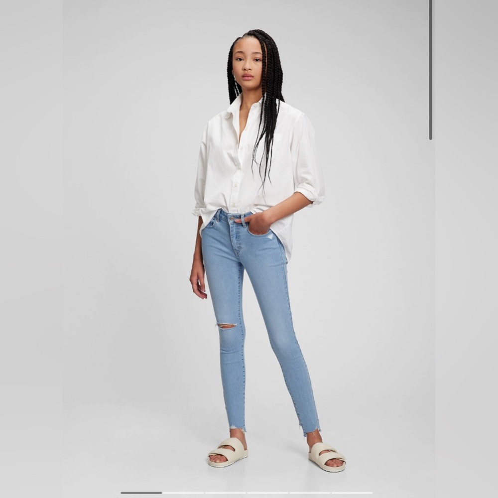 Mid Rise Universal Jegging with Washwell 27 Short